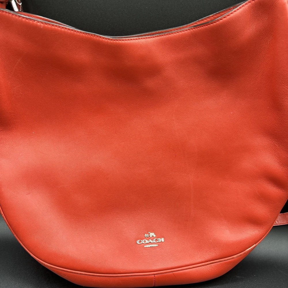 Coach Nomad Hobo Bag Purse Glove tanned Leather Red Crossbody Bag - Picture 2 of 16